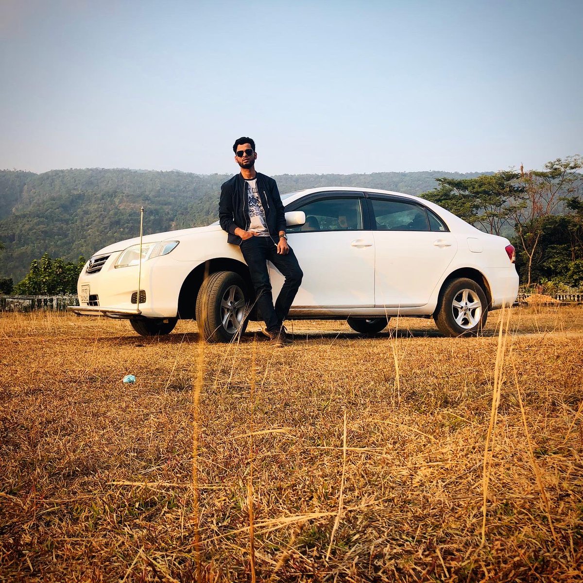 iabusayeed's tweet photo. “Just because my path is different, doesn’t mean I am lost!”
🔥
#dawki #tamabil #border #india #loveyourself #car #mountain #road #love #apple #hill #sunglasses https://t.co/Yyungmb6XZ