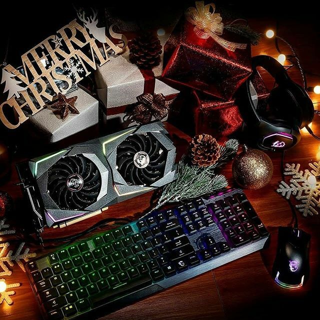 SetupWarriors's tweet photo. Merry Christmas everyone! 🎄 What did you got for Christmas?🔥 Credits to @msigaming_uk .

#gamer #gaming #gamingpc #mechanicalkeyboards #pcmr #pcgaming #pcsetup #pcmods #pcgamers #pcmasterrace #pcgamer #watercooling #gamingislife #gamingcommunity #gamerforlife #respawn #gamin… https://t.co/ICZehZnIMx