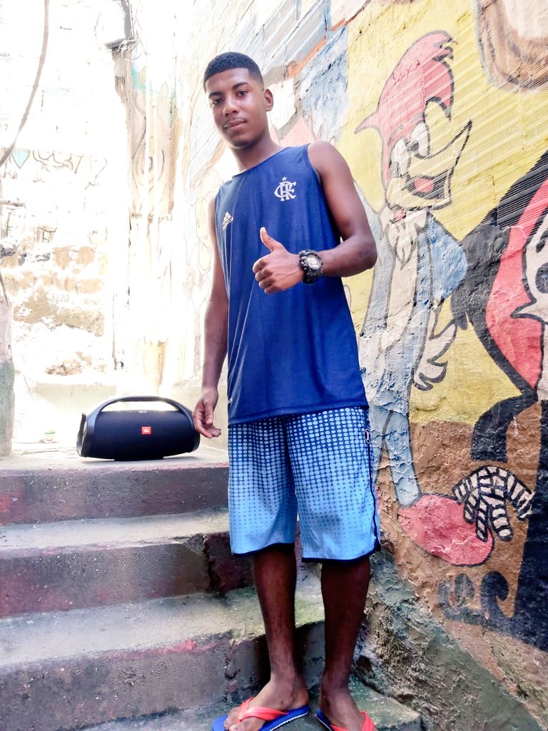 Mkfernandes1's tweet photo. Não se iluda com dinheiro ou fama, não perca sua essência, seja humilde independente de tudo🙏🏻❤️💸 https://t.co/yHrZM8kmVI