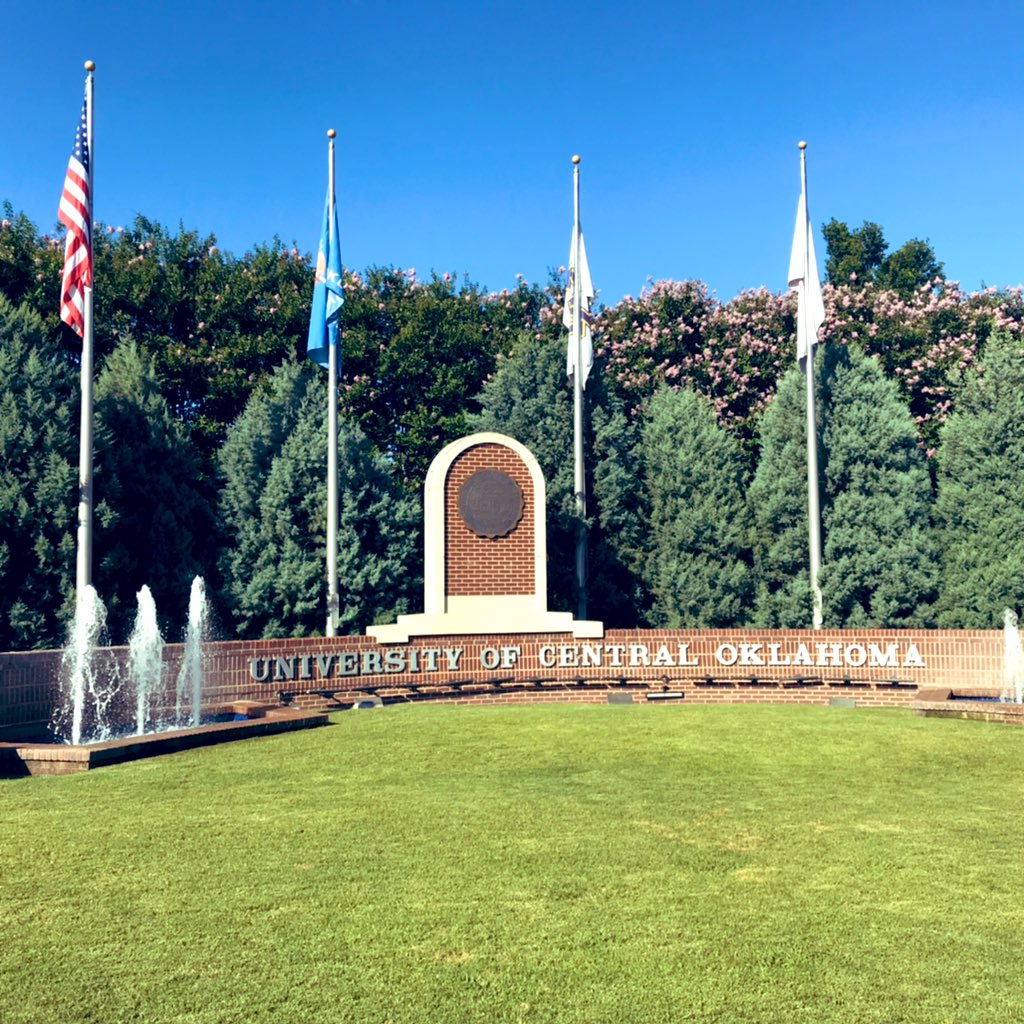 Lauren Hinnenkamp tweet media