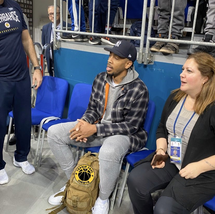 TeknikFaulMedya's tweet photo. 📸Fenerbahçe Beko’nun yeni transferi Malcolm Thomas, Ülker Sports Arena’da!

#EuroLeague #Fenerbahçe #MalcolmThomas https://t.co/Xeg297Yupl