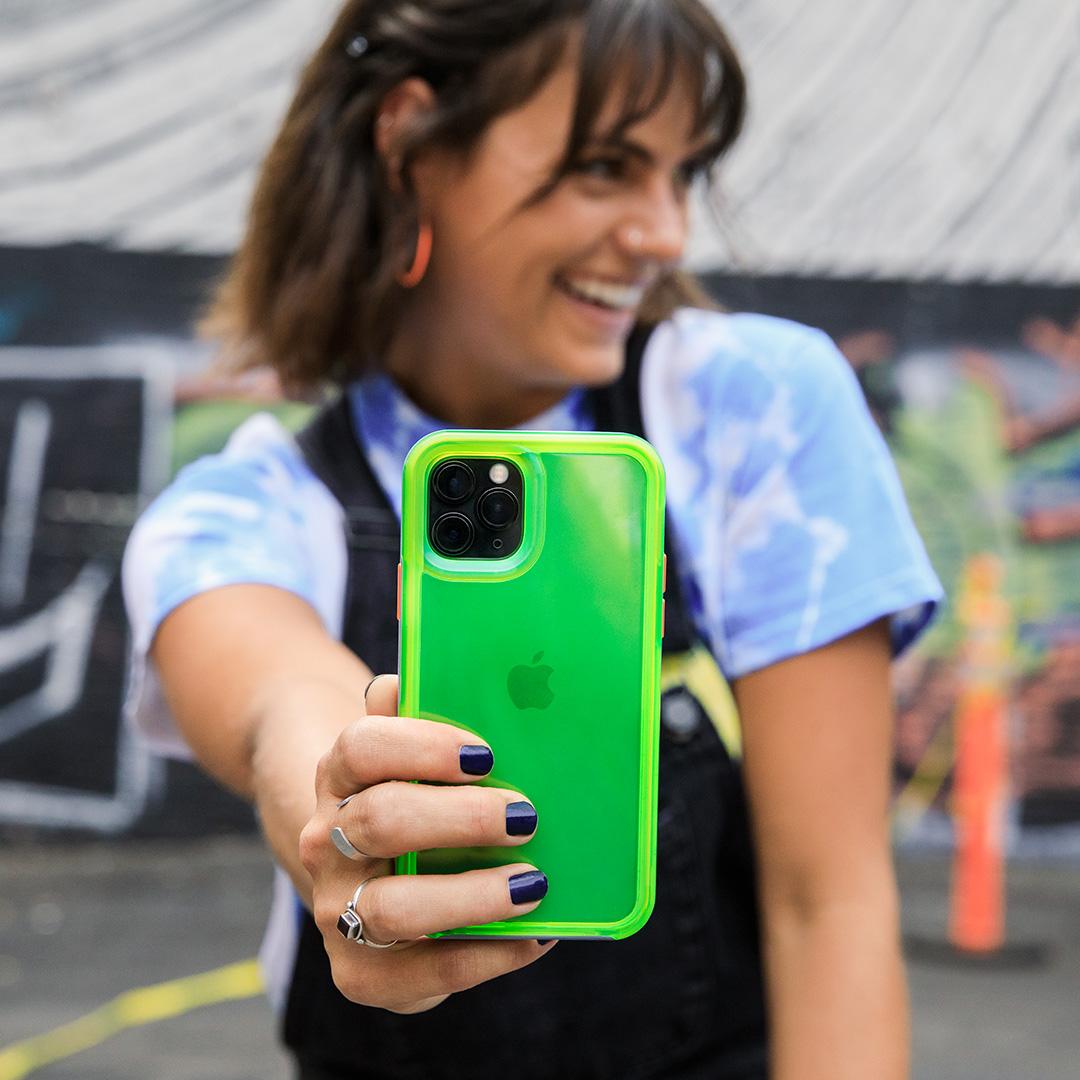 LifeProof's tweet photo. The brighter the better. 👏🏼 #LifeProofSLAM https://t.co/sunYWJD5aQ
