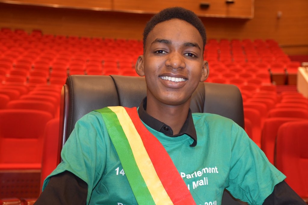 Je remercie DIEU de nous n’avoir aider à accomplir cette tâche qui nous a été confié
Pendant 6 ans nous nous sommes battus pour les fils et filles de ce pays.
L’heure est venu de passer la main à la nouvelle génération. 
Félicitation au nouveau bureau et courage !
2013-2019