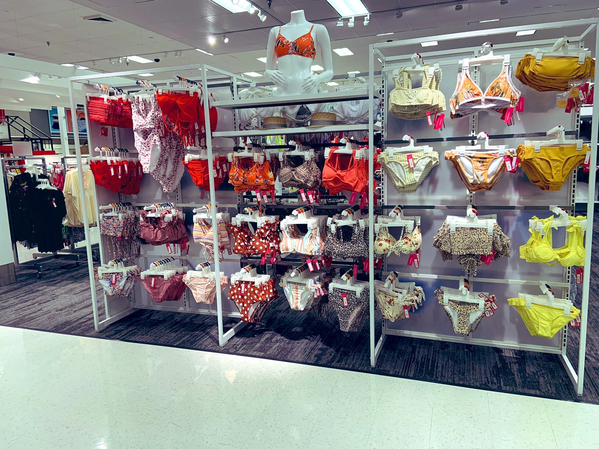 zeinab__rezk's tweet photo. Oh how much I enjoyed setting swim early. Just waiting on signing.
Huge shout out to DBO Hydea for helping me with this set. Ready to dive into sales 👙👙👙😬😬😬@HydeaFromTarget #vacayready #sales #VMstyle #lovemyjob #T1044 https://t.co/Leh283ZZrM