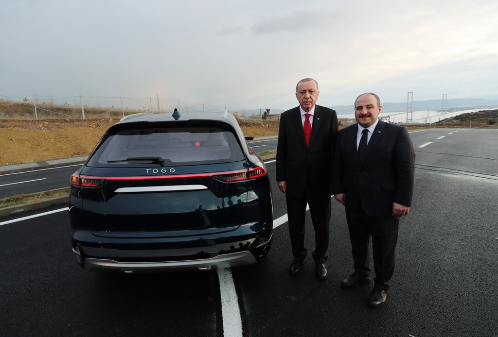 Körfez'e köprü yap.

Yanına Bilişim Vadisi aç.

Sonra önünde yerli otomobil ile poz ver.

Bu kaçıncı seviye bilemiyorum reyiz 😎😎😎
<a href="/RTErdogan/">Recep Tayyip Erdoğan</a> 
<a href="/varank/">Mustafa Varank</a>