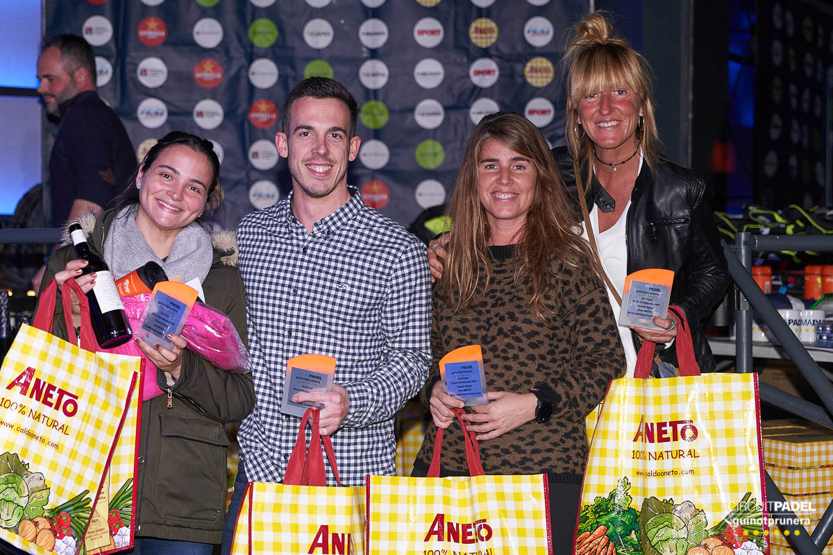 summapadel's tweet photo. Què seria d'una entrega de premis de Summapadel sense els regals d'@AnetoNatural??? Inimaginable!
Aneto també ens acompanyarà en la propera prova del circuit a Padel CPI Indoor Club. 
Ja us podeu inscriure: https://t.co/dz9aeYfwVI https://t.co/0yRoyGwHNc