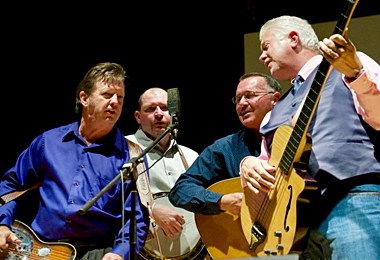 2020 Cherohala Skyway Festival blog.tellico-plains.com/2020-cherohala…