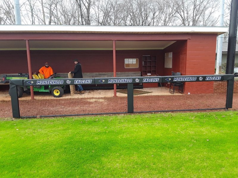 UMoTownBaseball's tweet image. New dugout padding finished up today! First of many upgrades at the Kermit this spring! 🔥 #RECC