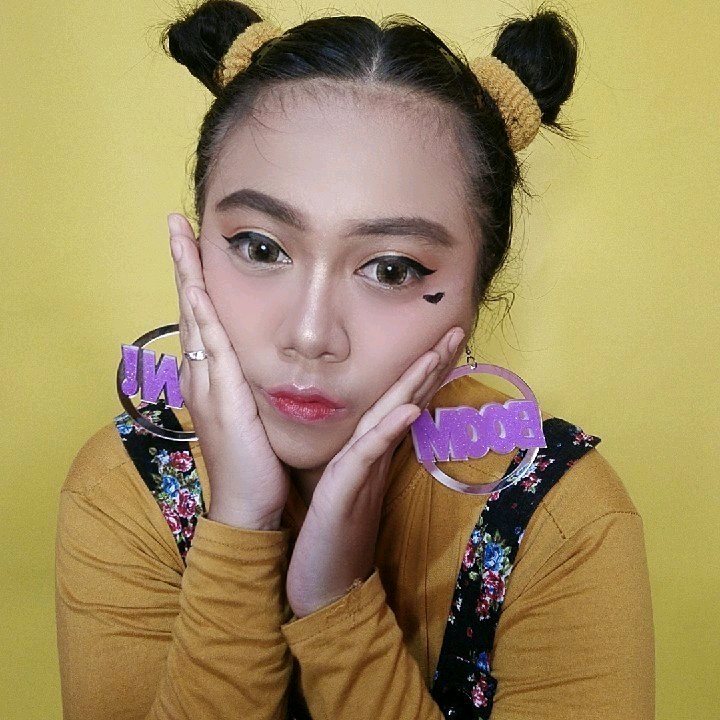 AinalAditian's tweet photo. Ya ampun, studio siaran ini sangat manarik! https://t.co/ecMPeCj9Uk #YomeLive https://t.co/H8XqLJuWsK