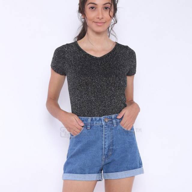 anggi77327375's tweet photo. Saya menjual SHORTPANT CK... seharga Rp179.999. Dapatkan produk ini hanya di Shopee! https://t.co/tpZvy4s9gE #ShopeeID https://t.co/WKQ4M90uHO