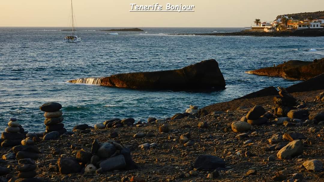 TenerifeBonjour's tweet photo. Buenas noches ! 🌠 #atardecer #CostaAdeje #Tenerife @LoqueVeoTfe @holyber @MeteoRTVC @nochescanarias @ChiringPirata @Tenerife_Ocio @fran40tf @Maraguasan @TenerifePunto @BuzzTenerife @TesorosCanarios @Ogeografica @paisajecanario @islaspromo https://t.co/LsqxMkaobj