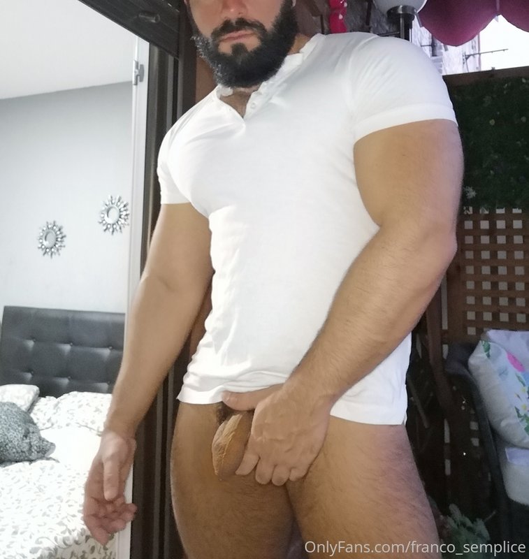 rainingnudesfp's tweet photo. #francosemplice #onlyfans #leakedonlyfanspics #onlyguysfp @Franco_Semplice #leakeddickpics https://t.co/McHZIDsqB3