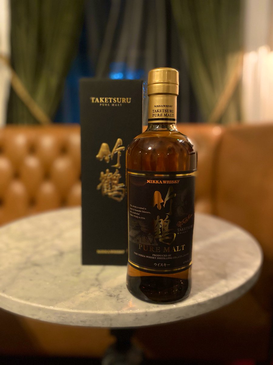 Nikka Taketsuru Pure Malt - Dedicated to the godfather of Japanese whisky Masataka Taketsuru. It contains a high percentage of malt from the Miyagikyo distillery, the rest from Yoichi. Aged typically for 10 years in varied cask types. 🥃🍐🍒💨