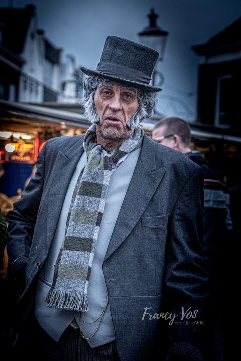 DickensFestijnC's tweet photo. Scrooge himself...
#DickensFestijnCoevorden https://t.co/jWdrdbZG41