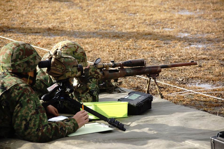 19年最後の実弾訓練の続きです 連隊の狙撃手が勢揃いで昼夜間 連日撃ちこみます 各種気象条件での経験値を高めます 狙撃手たちにとって成果 19 12 28 陸上自衛隊 福知山駐屯地