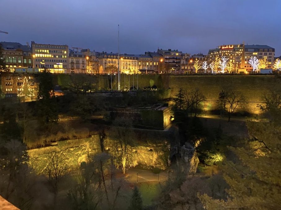 betsychng's tweet photo. #Luxembourg #castles #vianden #bourscheid #afterdark #nightlights #betsytravels https://t.co/3Bxt9zwfQx
