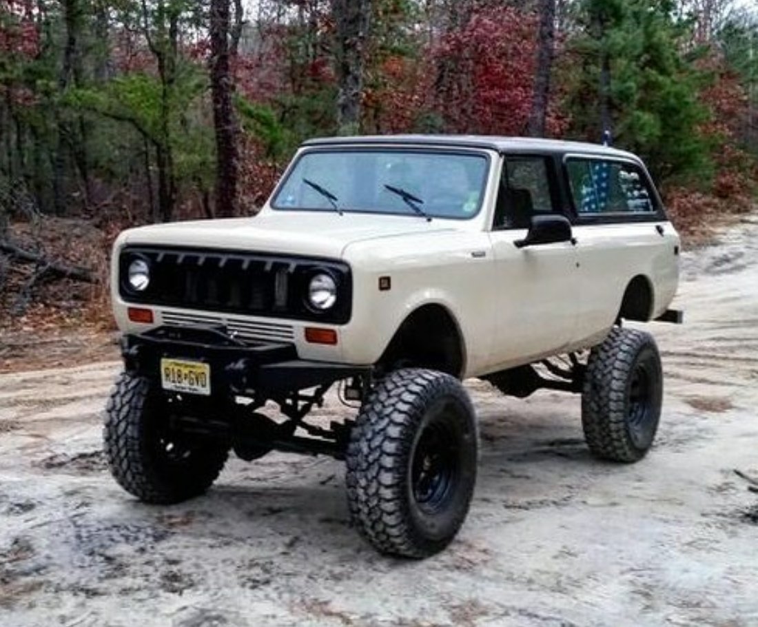 THROWBACKTRUCKS's tweet photo. #International https://t.co/czZHPotp5E