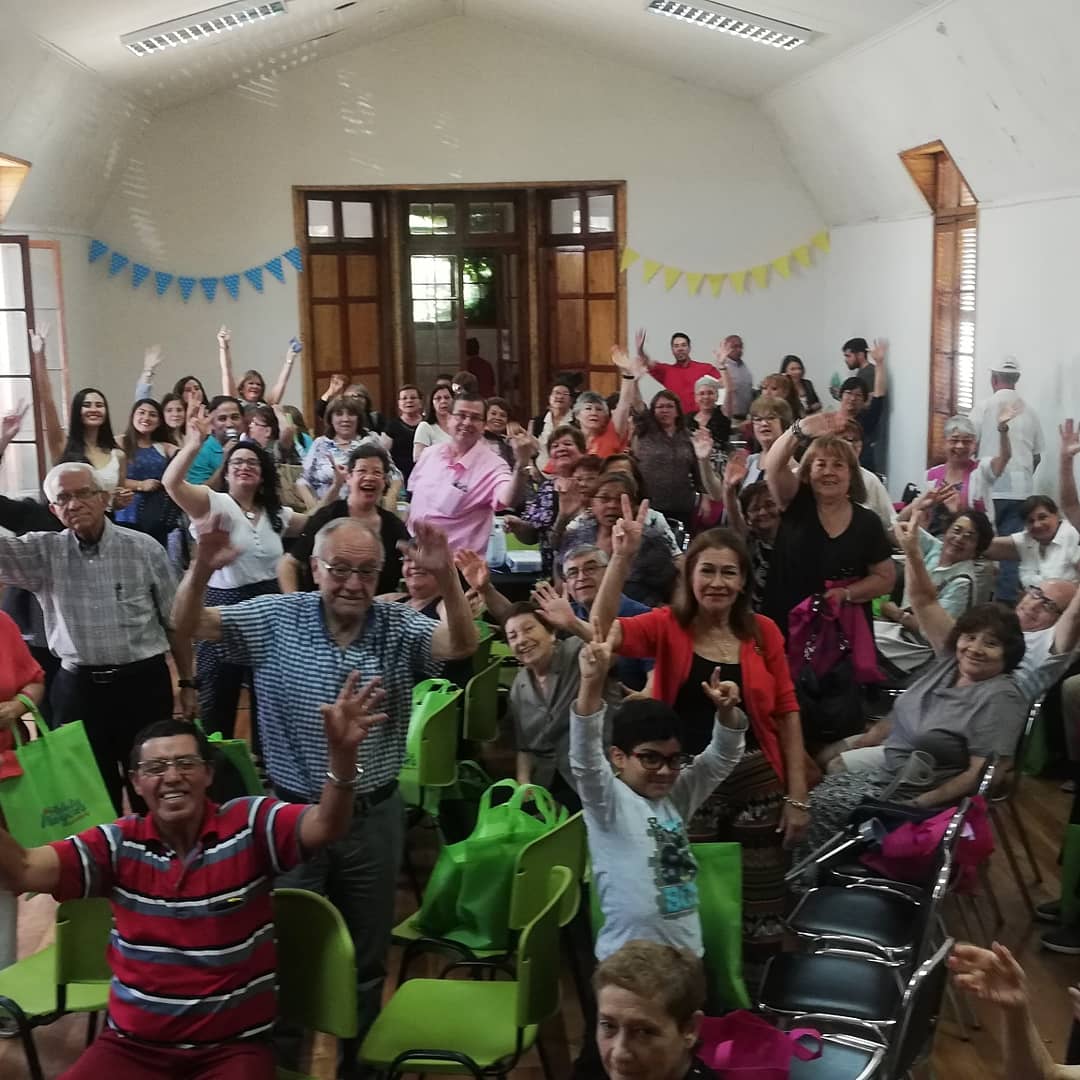 JocelynLuco's tweet photo. Cierre programa Más Adultos Mayores Autovalentes Independencia 2019✨👵👴💪✨ se dio por finalizado el año, risas, premiaciones, baile y mucha alegría gracias a todos @Duranbaronti @fdosoto @Muni_Indep @BcaPabloneruda @omayralen https://t.co/GfV47YMSxE