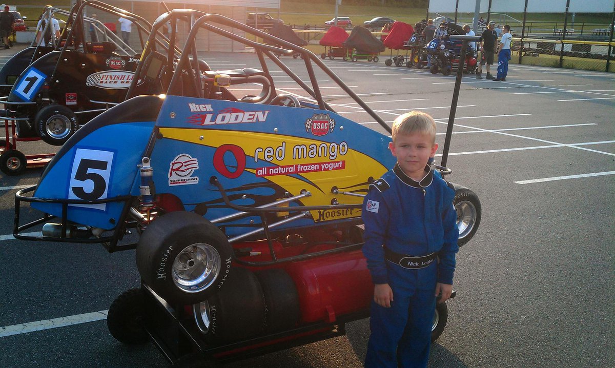 nicklodenracing's tweet photo. My very first quarter midget, back in 2011. I miss the blue and and yellow paint scheme.
#sponsormepfc20 #resuspension #teamafco #proshocks #longacreracingproducts #racing https://t.co/U7apDNmKXE