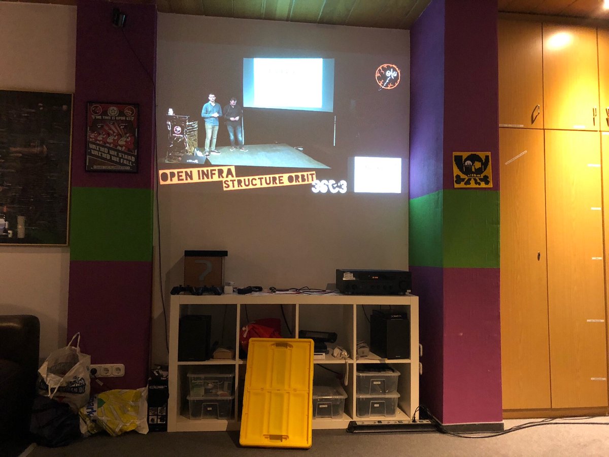 chaospott's tweet photo. Auch an Tag 2 könnt ihr im @chaospott die Streams des #36C3 schauen. Kommt vorbei! #c3e #congresseverywhere https://t.co/snHk2EDn5o
