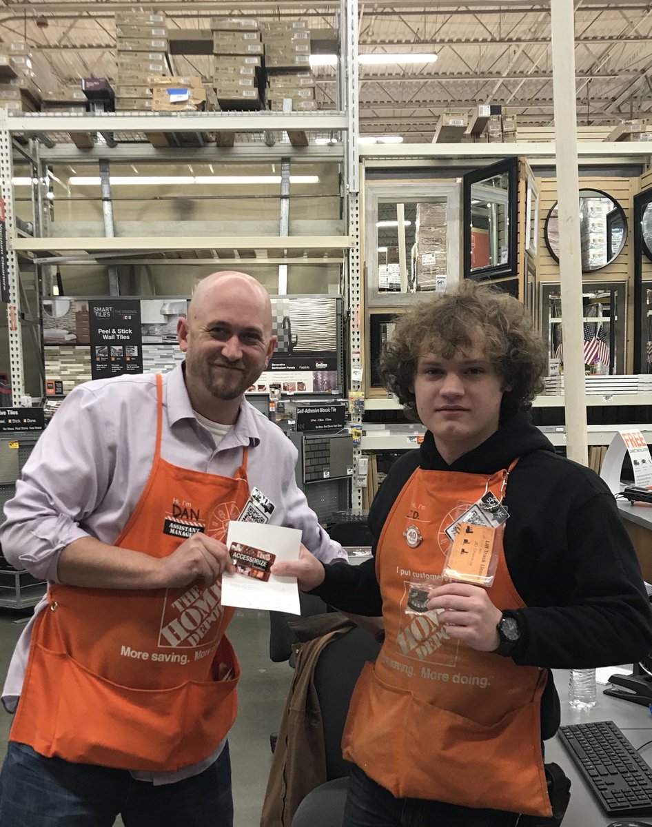 JD getting a Services Excellence Award at 3861 for climbing the ranking fast in his new position!