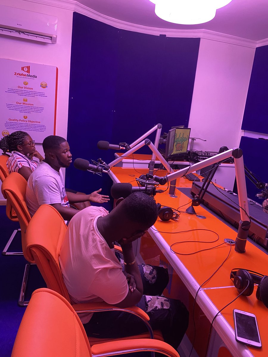 log3tv's tweet photo. Speaking on upcoming high school holidays soccer tournament on the 4th January, 2020 @zylofon1021fm . Come register your school for free https://t.co/OqhoOCtEAa