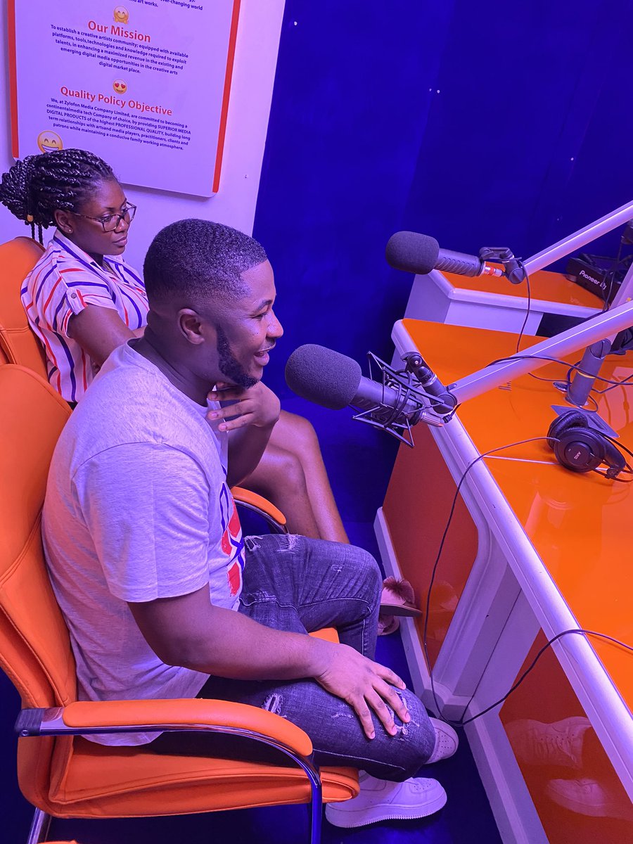 log3tv's tweet photo. Speaking on upcoming high school holidays soccer tournament on the 4th January, 2020 @zylofon1021fm . Come register your school for free https://t.co/OqhoOCtEAa