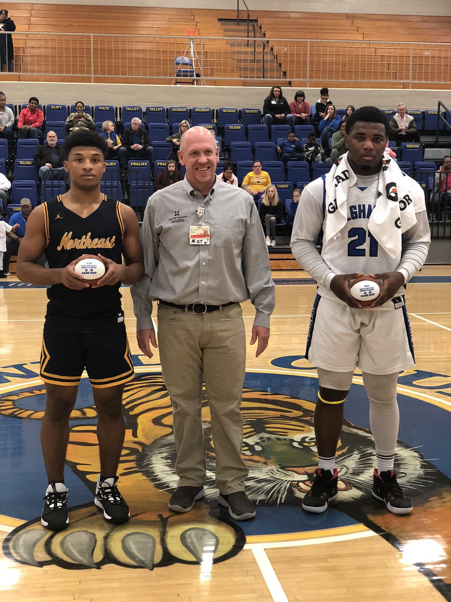 Eagles Win ❗️| 56 - 37

Eagles beat a scrappy Paducah Tillman (KY) team in the Sixth Annual West Kentucky Hoops Classic. 

*Ty Jackson led all scorers with 17pts 4ast 5stls

Alexander &amp; Hooks combine for 21 pts &amp; 14 rebs

*Player of the Game 

#WATTBAE #RoadWarriors