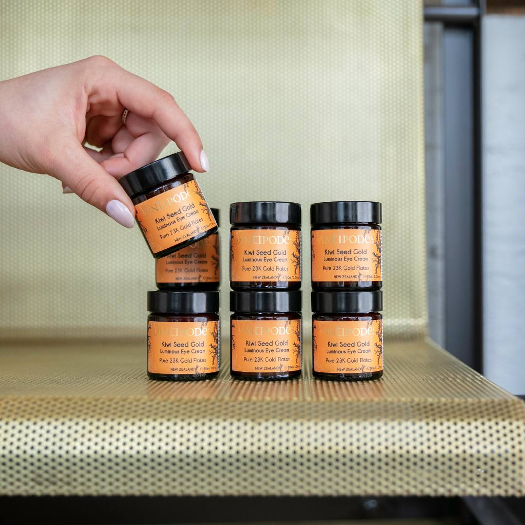 kiwi seed gold luminous eye cream