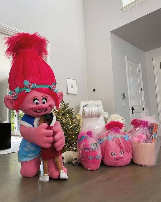 StormiiPrice's tweet photo. Mommy made a beautiful surprise for me ... Thanks mommy, I love you ❤ https://t.co/4FqkOslisR