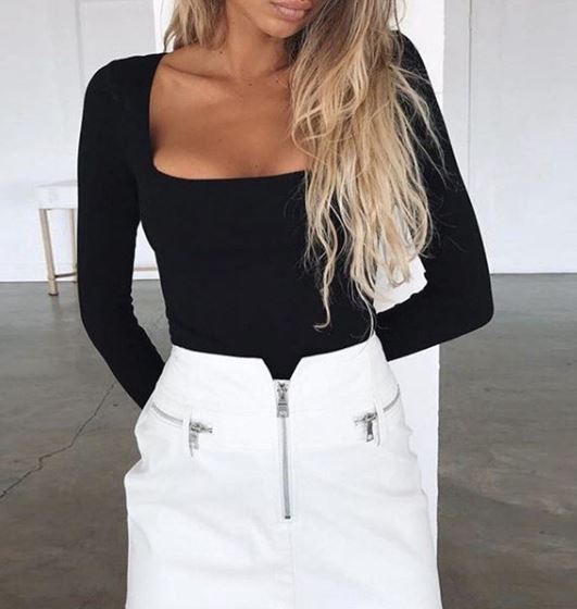 PhoolShop's tweet image. Don’t be afraid to show your true beauty! 👗👛👅❤️
Shop at- phoolshop.com/collections/be…
.
#fashion #style #stylish #love #me #cute #photooftheday #nails #hair #beauty #beautiful #instagood #pretty #swag #pink #girl #eyes #design #model #dress #shoes #heels #styles #outfit #purse