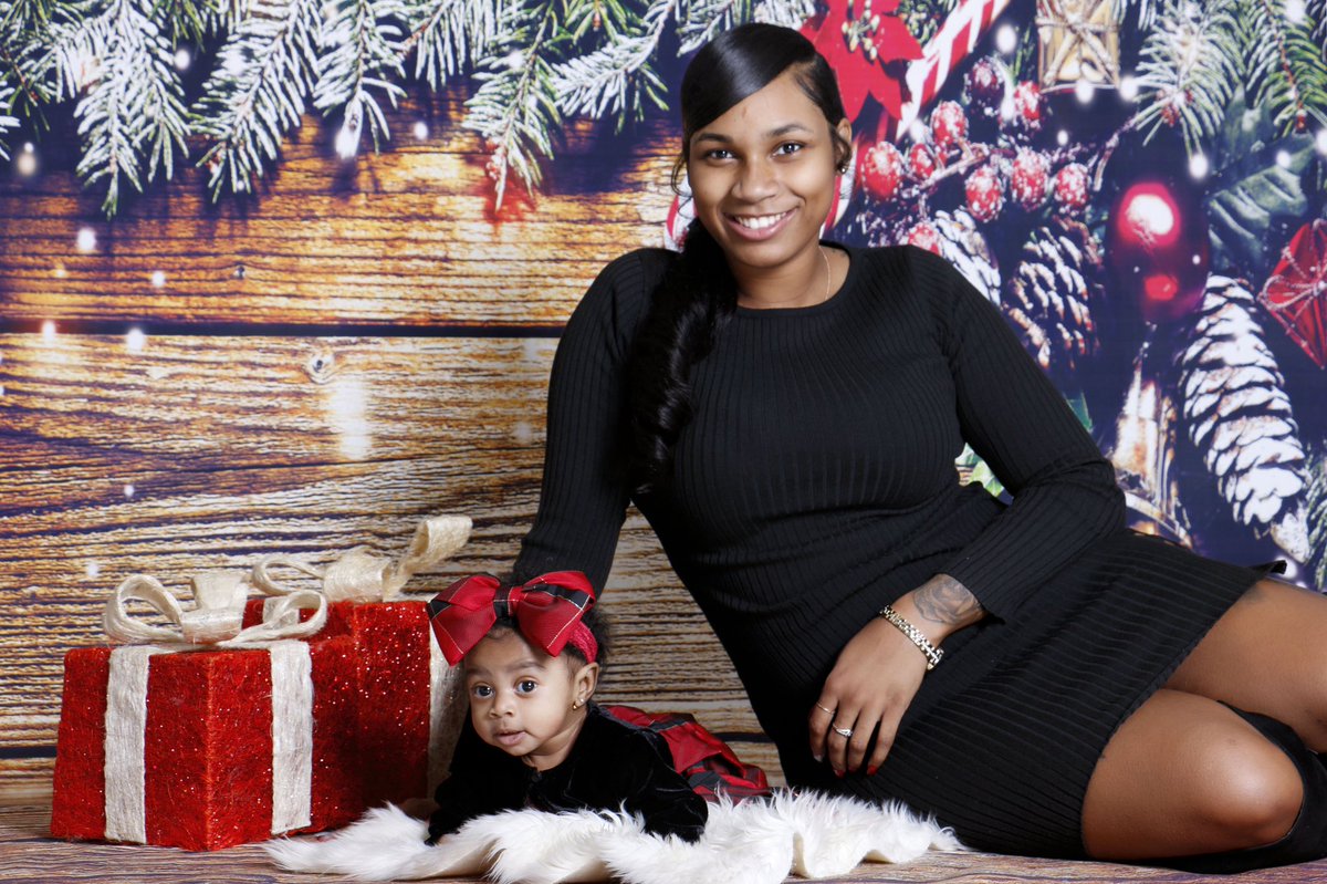 ThugAssNae__'s tweet photo. The Greatest Gift Is Already Mine 🤞🏽🎁 ✨ Merry Christmas 🎄❤️ https://t.co/wc6ht4L5yp