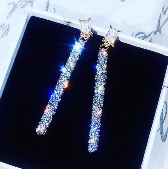 PhoolShop's tweet image. Classic Long Diamond Dangle Earrings”
$9.85 Shop at phoolshop.com/collections/ea…
•
#jewelry #jewels #jewel #fashion #gems #gem #gemstone #bling #stones #stone #trendy #accessories #love #crystals #beautiful #ootd #style #fashionista #accessory #instajewelry #stylish #cute