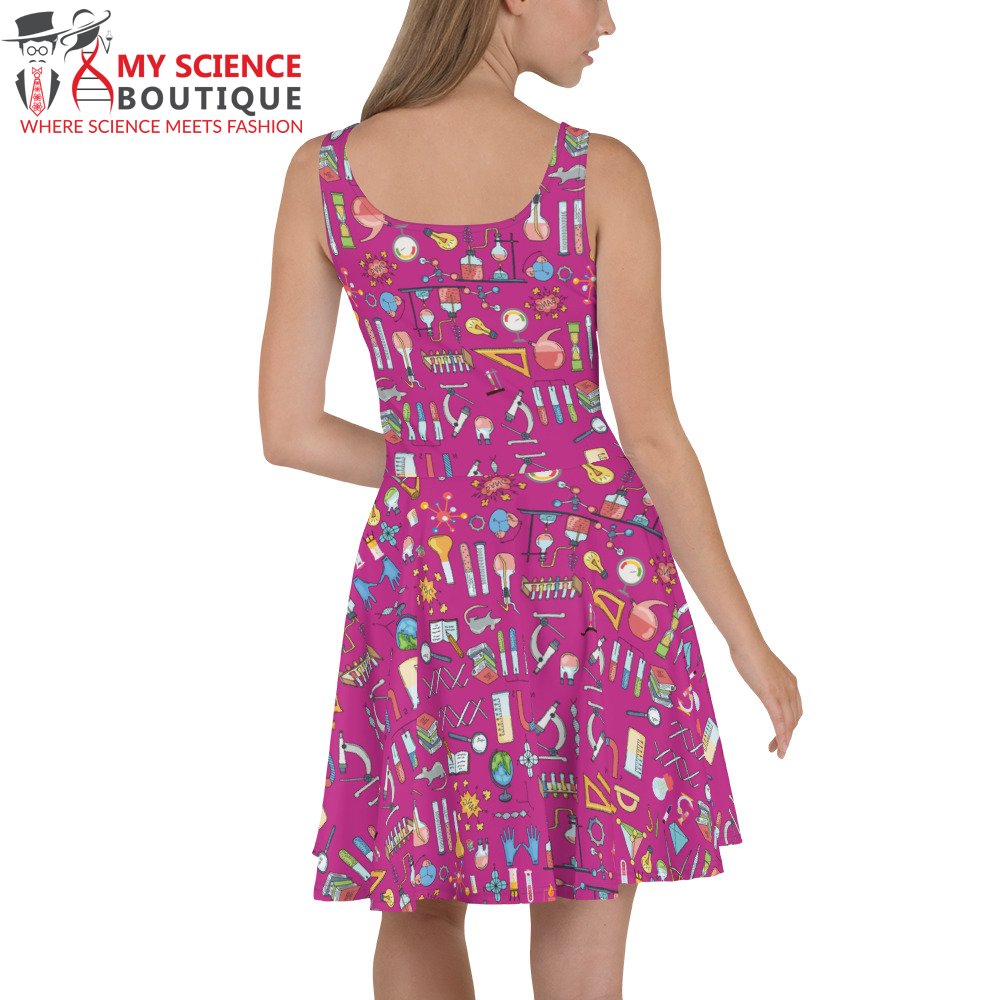 MyScienceBoutiq's tweet photo. My Science Boutique exclusive - bold n beautiful! #Trendy and #stylish, yet really comfortable #science dress! The soft fabric and flared skirt design gives it an elegant twist that brings out the intricate design with a beautiful vibrancy. #ScienceInStyle #STEM #fashion https://t.co/0rgTVnMyGt