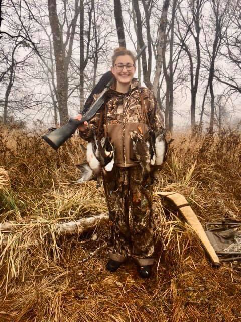 texasstarfan's tweet image. Duck hunting. She got two of those. #NETexas