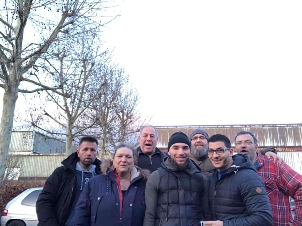 LigueCitoyenne's tweet photo. L'équipe de la Ligue Citoyenne du 08 
avec 2 messieurs qui ont spontanément proposé leur aide pr la maraude ce vendredi ❤️ #solidarite #PromessePresidentielle
 #zerosdf  #maraude #LigueCitoyenne #action #causes #luttes #sdf #sansabris https://t.co/Wg8jFBByK7
