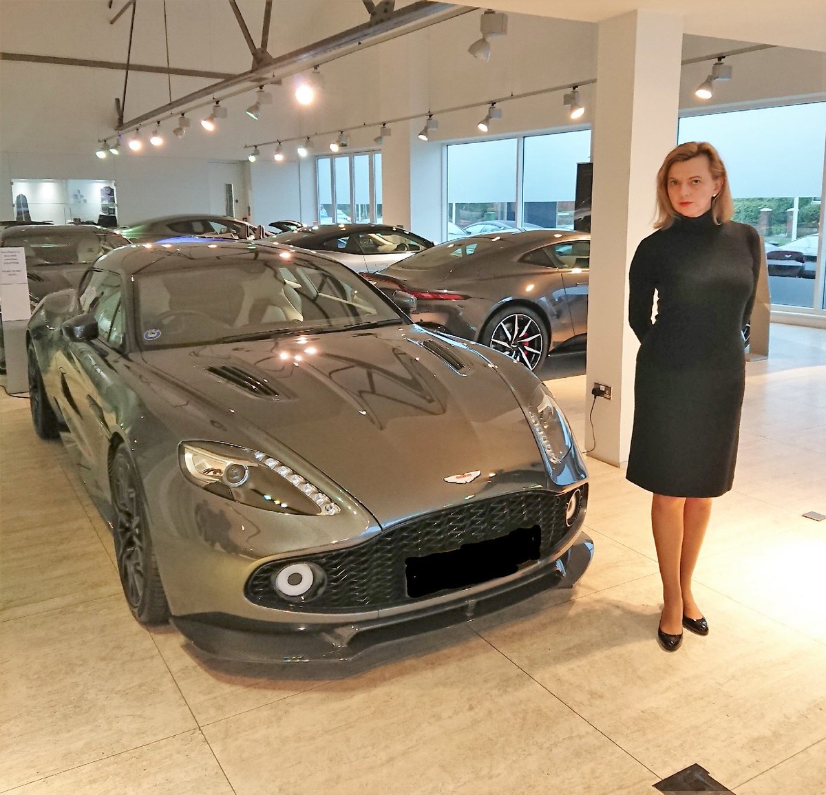 Aston Martin Vanquish Zagato Shootingbrake 2019 