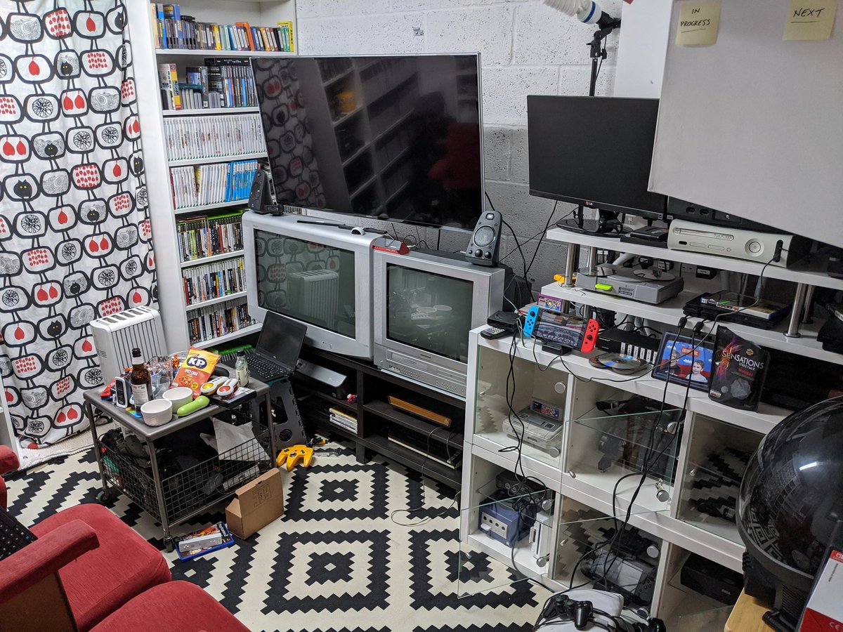 garagegamers_'s tweet photo. Christmas tournament in the garage tonight  🎮🎮🎮🎮 Much fun 😁 @mgaragegamers_ was the champion, but no surprises there!
.
.
.
.
#gaming #garage #garagegamers #retrogames #retrogaming #videogames #mancave #gameroom #livestream #youtube #gamersunite https://t.co/OyZpfkK7Tk