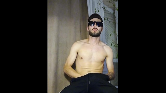 Brand new video up on PornhubModels! https://t.co/uTPaRQz7UC https://t.co/oWezFtB9zl