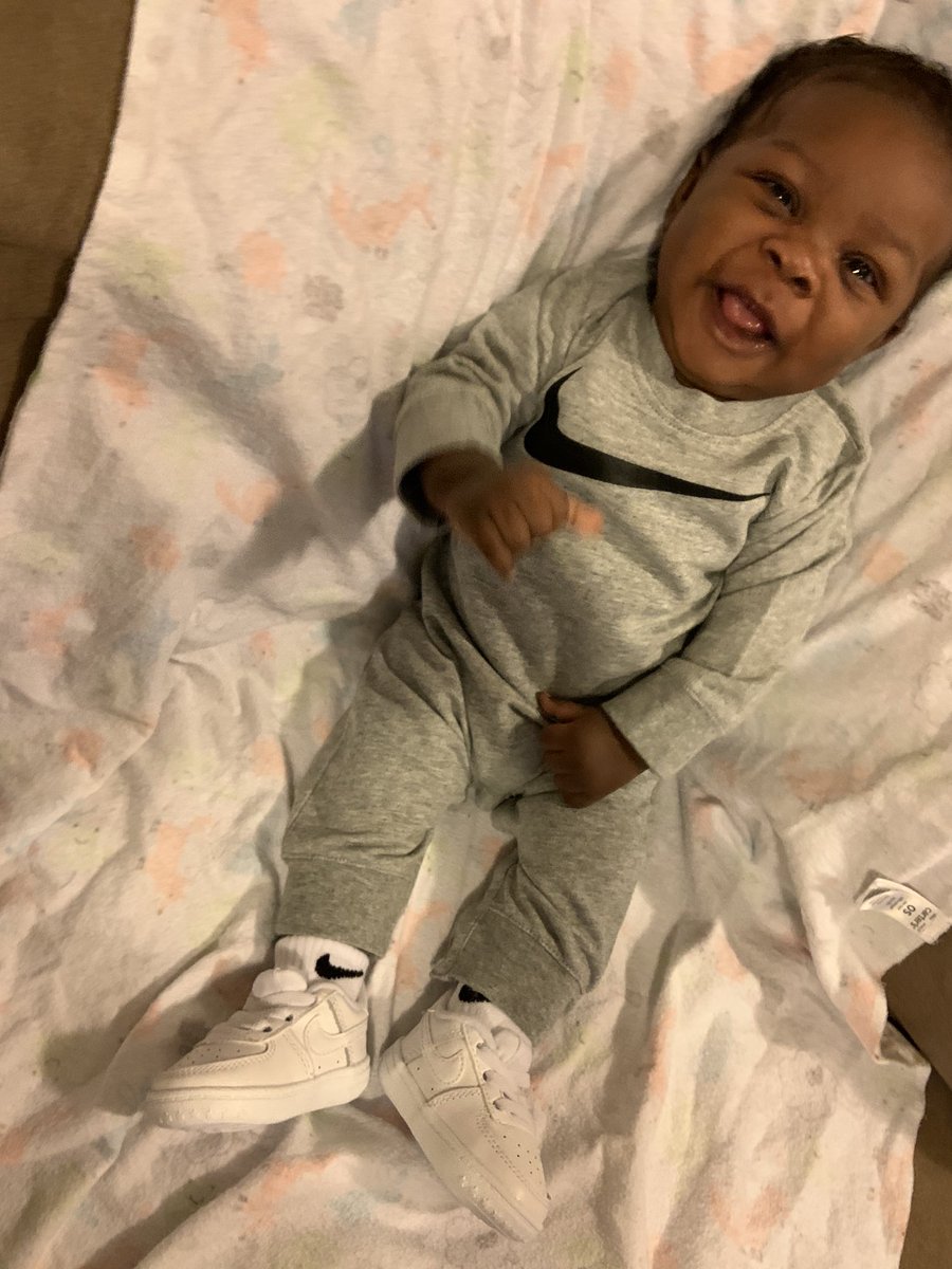 desstunknee's tweet photo. say ? ma you see that li baby in the cut yeah him right dea aye watch him he keep looking OV hea🤣😍.... bae bae they must be thinking we won’t rock out 🤗😏 #mysonson #mommyman💚 https://t.co/3tdQ9EAYdf