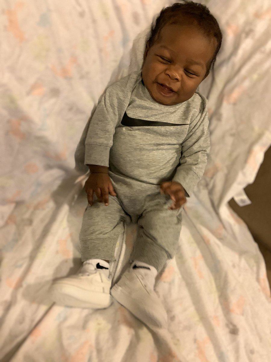 desstunknee's tweet photo. say ? ma you see that li baby in the cut yeah him right dea aye watch him he keep looking OV hea🤣😍.... bae bae they must be thinking we won’t rock out 🤗😏 #mysonson #mommyman💚 https://t.co/3tdQ9EAYdf