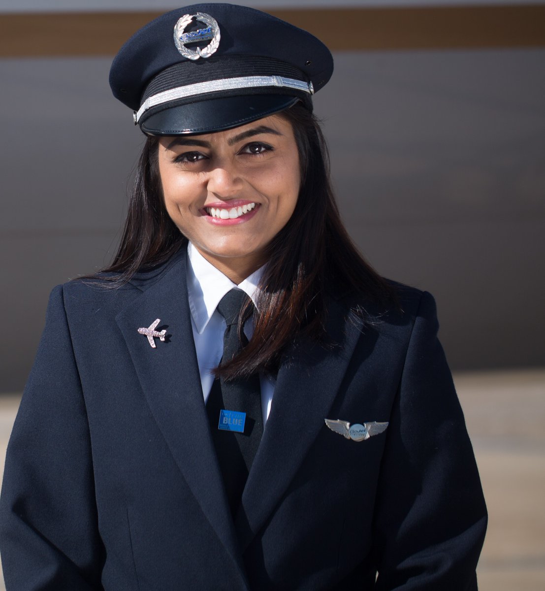 GoJet_Airlines's tweet photo. Start 2020 off the right way by securing your spot in #FlyGoJet’s pilot class. Earn an extra $20,000 when you join our January class. For more information and to apply, click here: https://t.co/xrorAwbm0R. https://t.co/BBsmpNuJdO