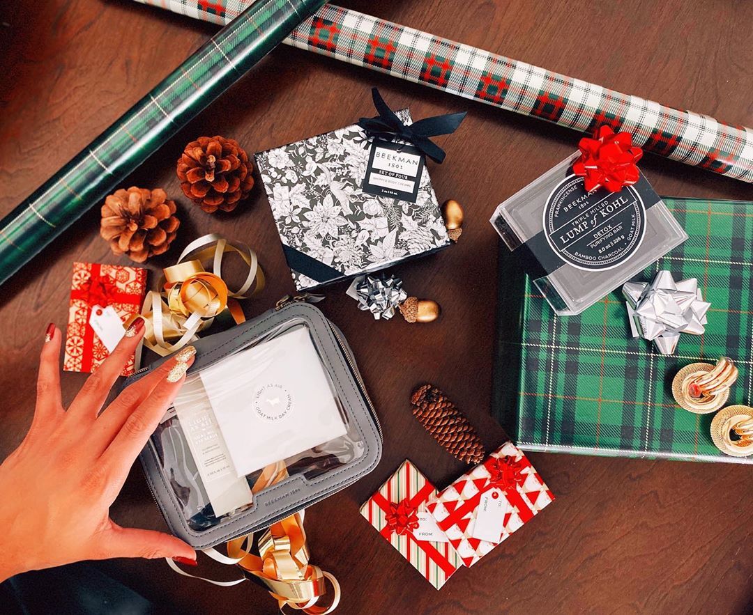 preendotme's tweet photo. Toria's fave from Beekman1802's Holiday gift sets is the Whipped Body Cream made out of rich goat milk with creamy butters to deeply moisturize and soften the skin β¨
π· torianicholexoxo created this post as part of the #PreenMeVIP program in collaboration with Beekman 1802 #ad https://t.co/0j1yIOWn4T