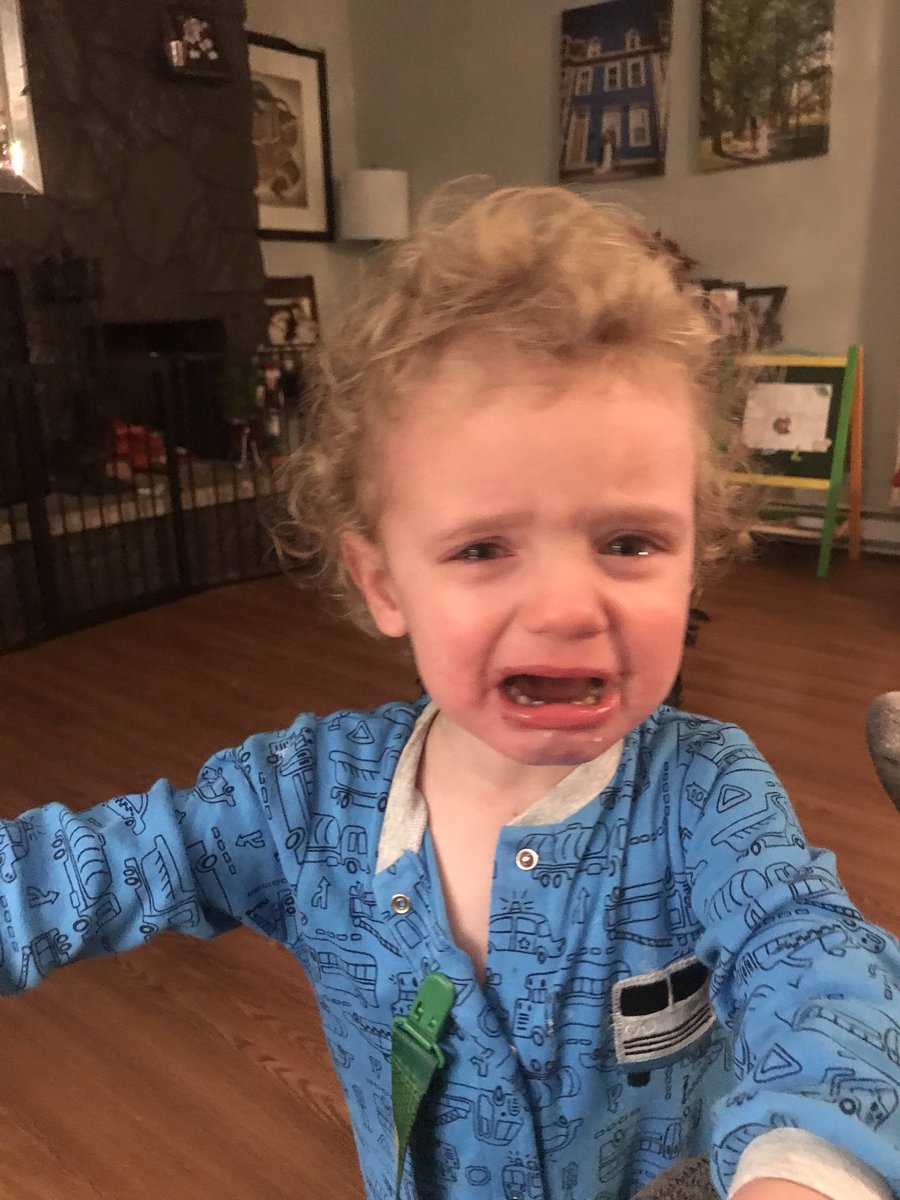 arctic_rene's tweet image. When you realize you don’t have C batteries for your new @Dyson pretend vacuum #Christmas2019 @Duracell #devestated