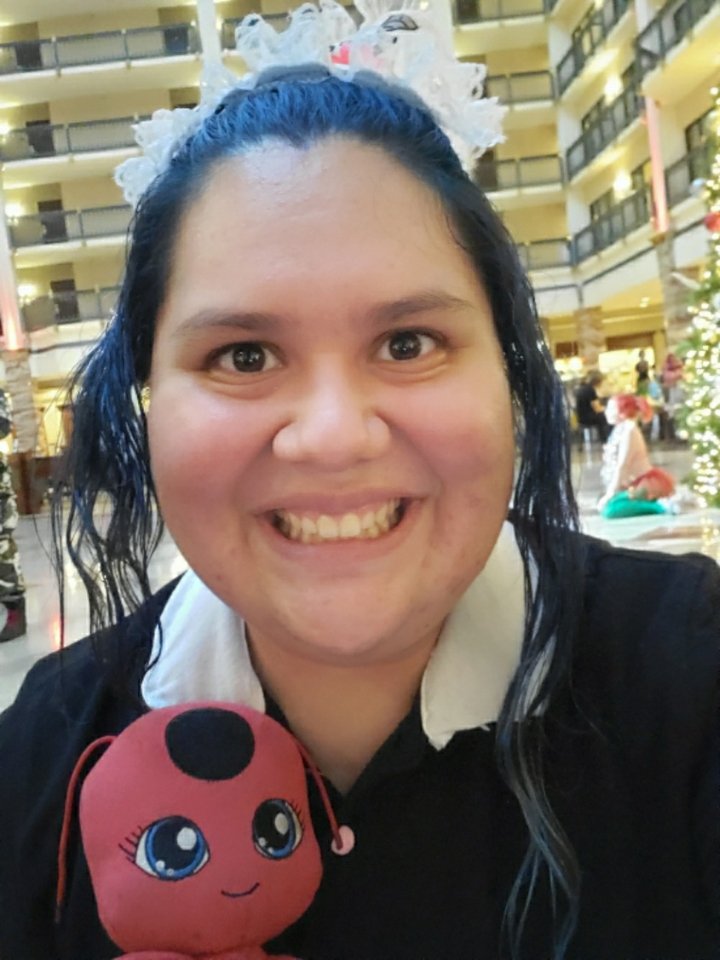 jgarciajordan's tweet photo. First day of @Ikkicon has been quite #miraculous! I cosplayed #SnowBug y ahora estoy de #Marinette con sus crecientes y macarrónes esperar a conocer a @CristinaVee! I ran into #RenaRouge #Viperion #Ladybug &amp; #Luka! #miraculousladybug #MiraculousLadybugSeason3 #tikki #Animaestro https://t.co/HtcMIeH7oW