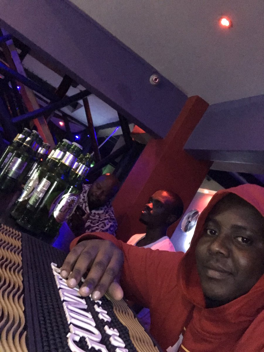 bb_baddest's tweet photo. Last Friday of the decade found me at @911Lounge drowning in these busmall small bottles with @djherbertug &amp; @Nimroddj https://t.co/8GCWmX0GxB