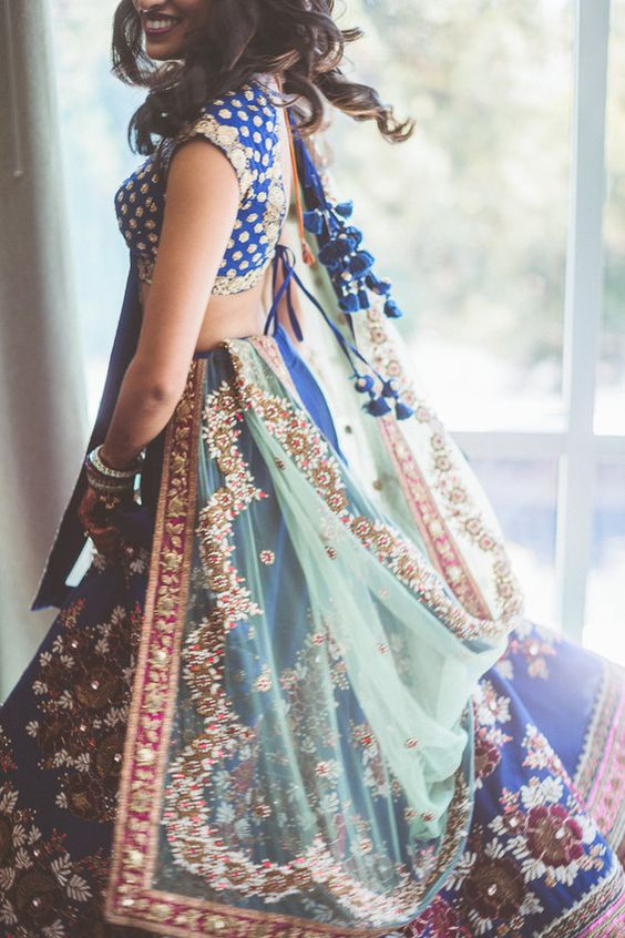 HSFGala's tweet photo. Looking for something to wear at the 15th Annual Heart & Stroke Gala? Layers of beauty - mixing fabrics, embellishments and hues β to make the perfect statement. Join us on May 29, 2020 for some Mumbai Glam!
#mumbaiglam #vancouver #Gala #partywithacause #heartandstroke https://t.co/mWttoa6y3W