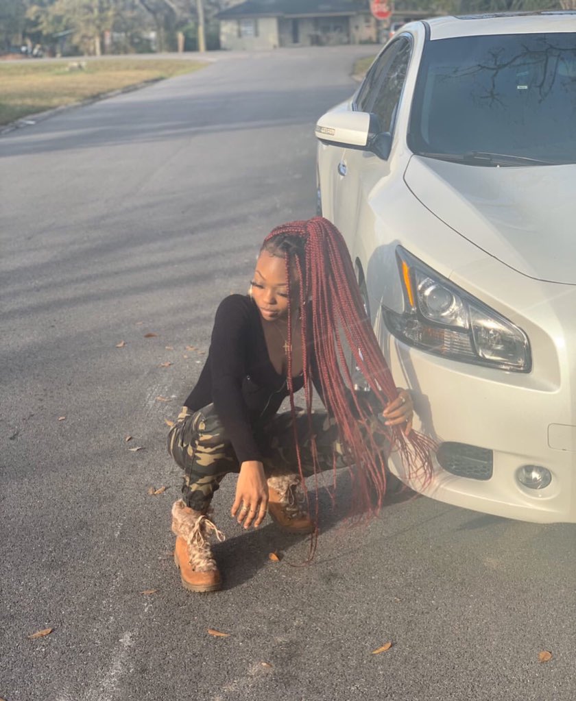 Queen_Roe98's tweet photo. 🥵 My Clients are Baddies 🔥 @x_cadii
✨💅🏾Long Small Red Knotless Box Braids😁👸🏾 #queened #queenedbyroe #boxbraids #knotlessboxbraids #knotlessbraids #jacksonmshairstylist #jacksonmsbraider #gulfcoastbraider #gulfcoasthairstylist https://t.co/YVYnkp3LW5
