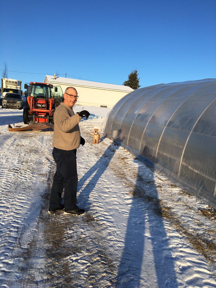 erdmannsgardens's tweet image. Beautiful day to start replacing greenhouse poly. A good crew makes all the difference. Thanks  guys. #gettingreadyfor2020 #springscoming #westlockcounty