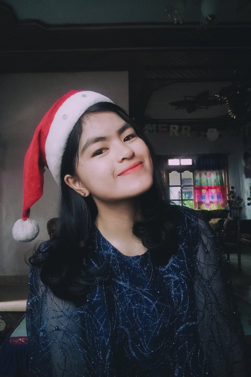 Zndyta's tweet photo. 🎅 https://t.co/7xPn7wBo3X
